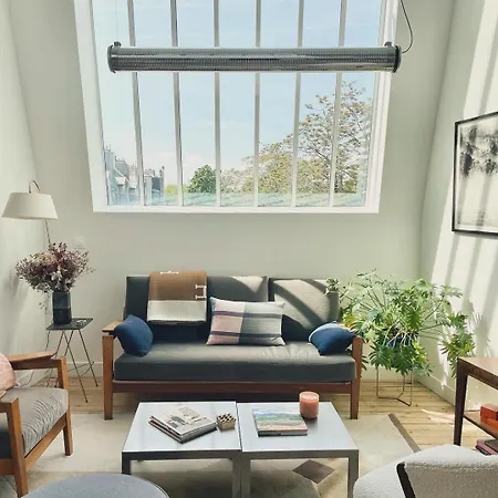 Atelier D'artiste, Vue Tour Eiffel Apartment